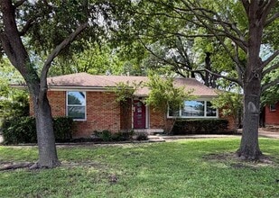 Building Photo - 6418 E Lovers Ln