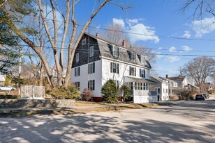 Building Photo - 2 Cottage Ln