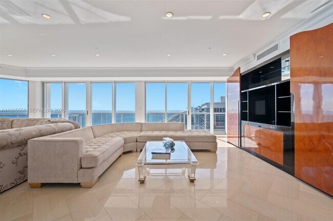 Building Photo - 9601 Collins Ave