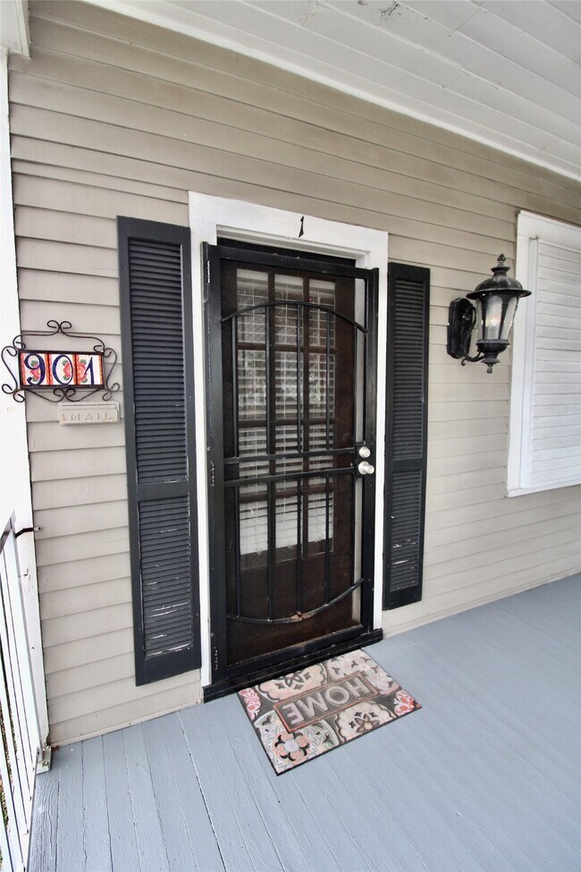 Building Photo - 901 Broadway Avenue J