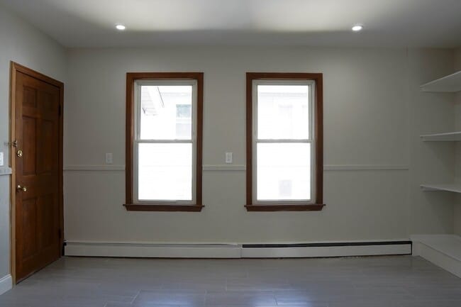 Building Photo - 97 2nd St