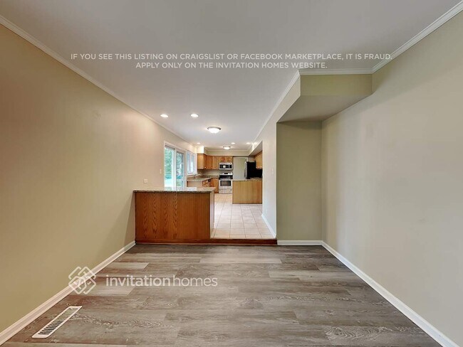 Building Photo - 159 E Timberlane Dr