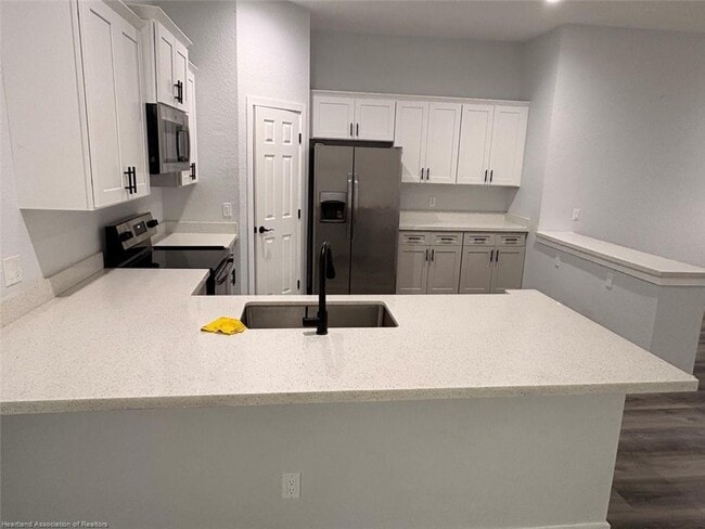 Building Photo - 331 Homasassa Ave NE