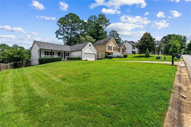 Building Photo - 140 Grayland Creek Dr
