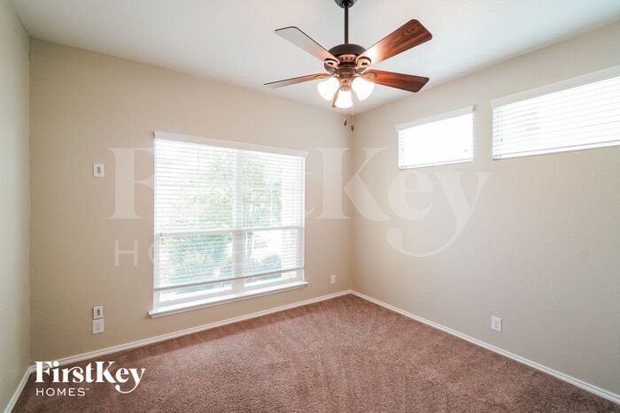 Building Photo - 651 Sage Thrasher