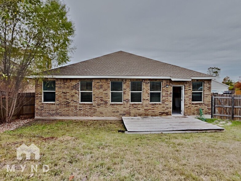 Building Photo - 1332 Eagle Ridge Trail