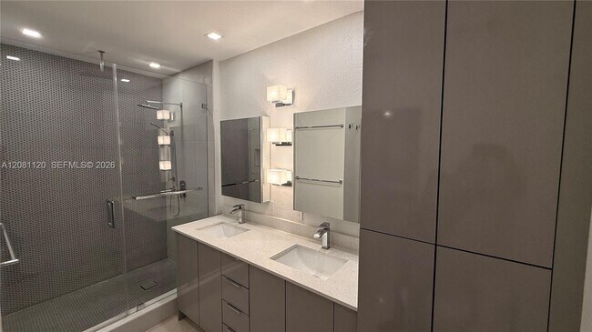 Building Photo - 1830 Radius Dr