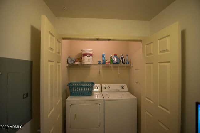 Building Photo - 5350 E Deer Valley Dr