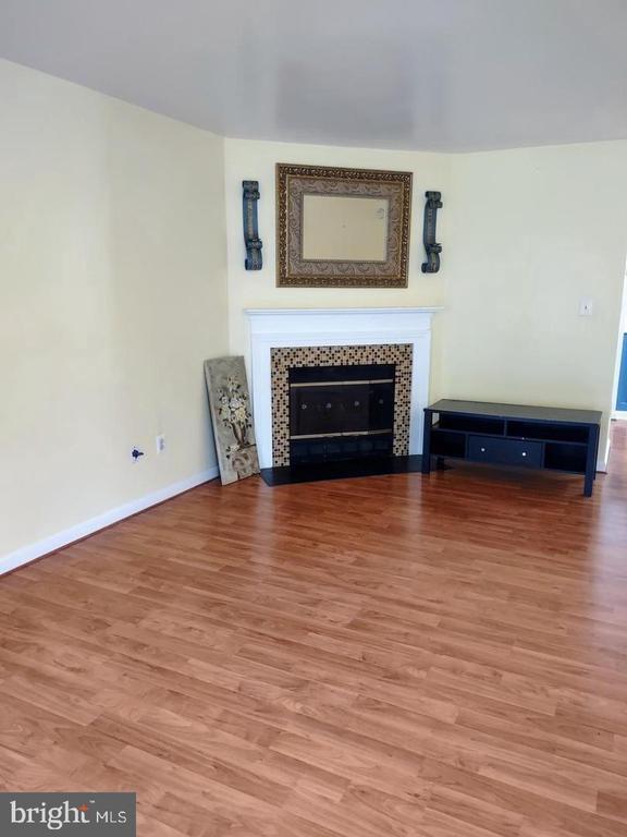 Building Photo - 10810 Campaign Ct