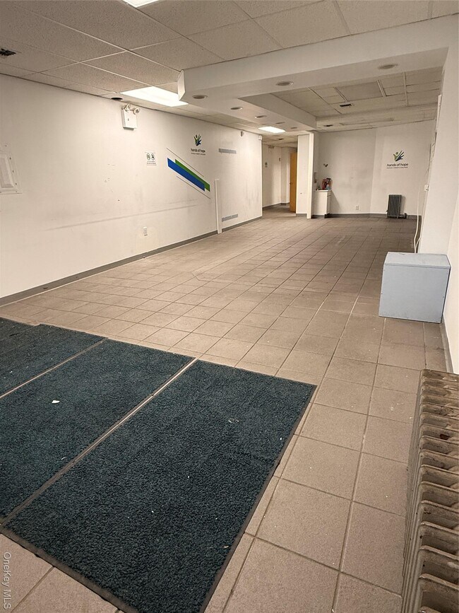 Building Photo - 86-20 Jamaica Ave