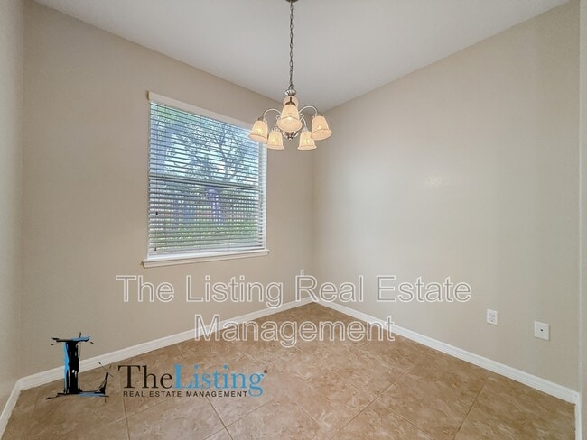 Building Photo - 8623 Andalucia Field Dr