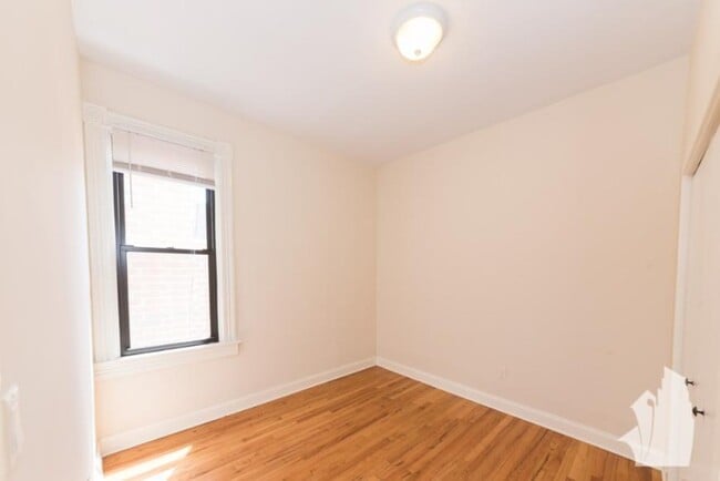 Building Photo - 2 bedroom in Chicago IL 60647