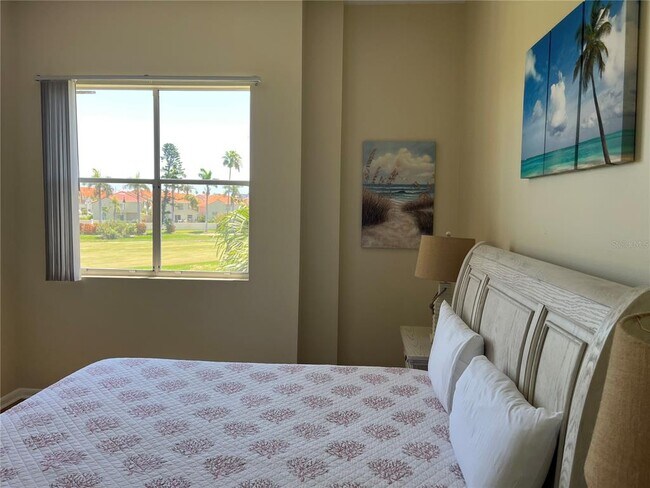 Building Photo - 6050 Bahia Del Mar Cir
