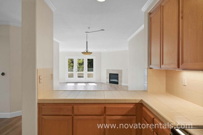 Building Photo - 852 Diablo Ave