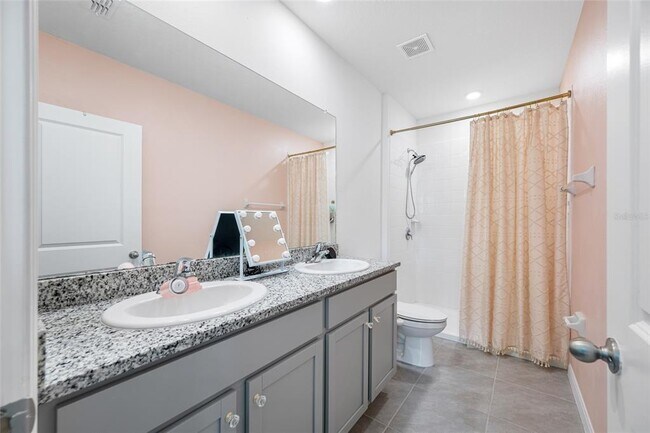 Building Photo - 11130 Crescent Deer Dr
