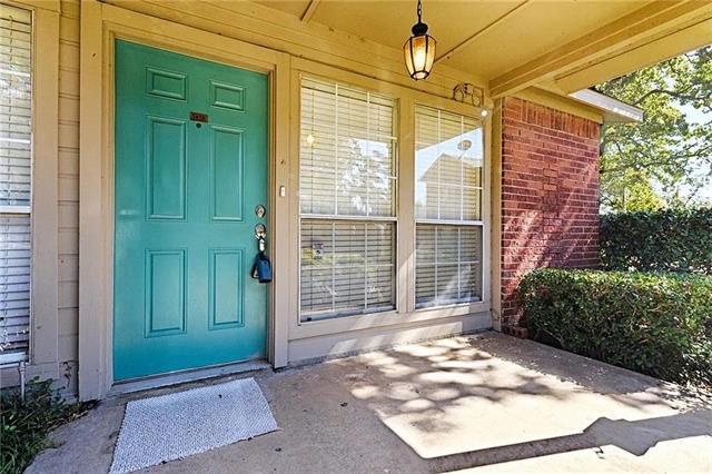 Building Photo - 1473 Meadowood Village Dr