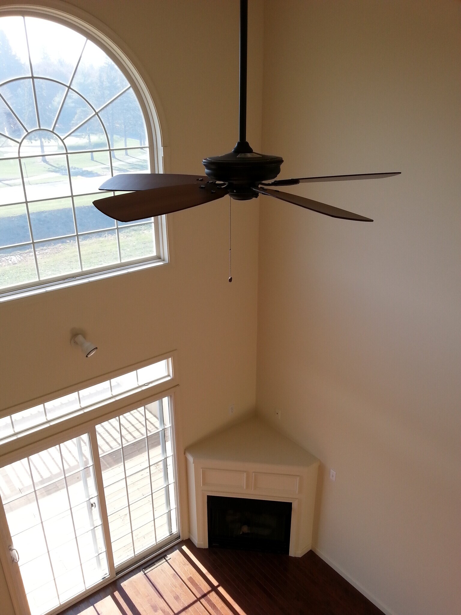 Building Photo - 720 Ferris Way