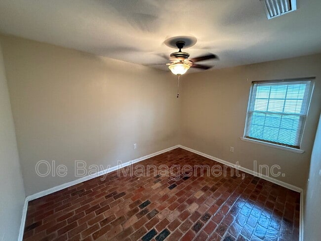 Building Photo - 22067 Stoddard Ave