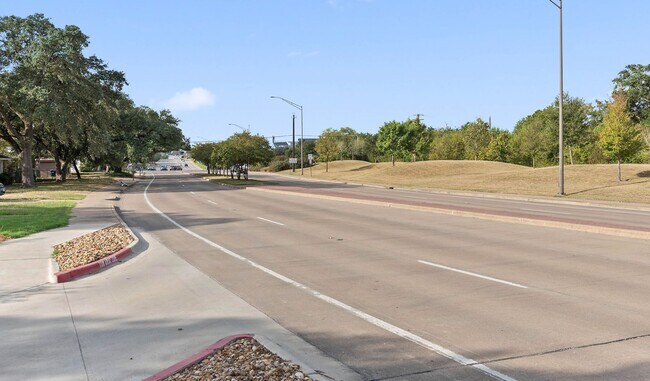 Building Photo - 206 George Bush Dr E