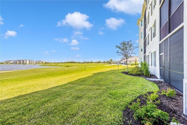 Building Photo - 12140 Wellen Golf St