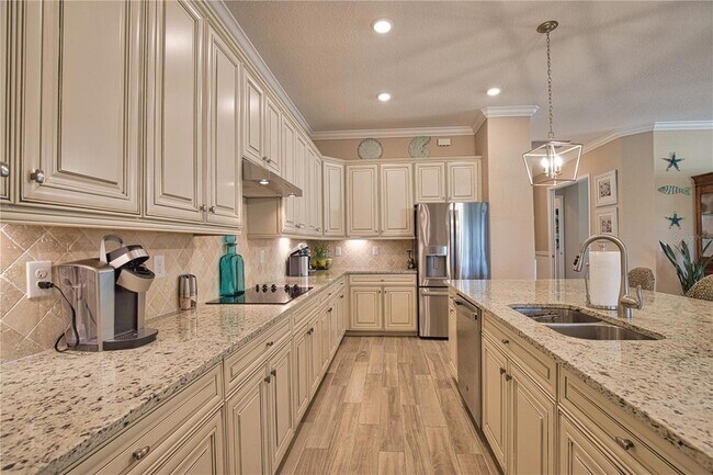 Building Photo - 25046 Spartina Dr