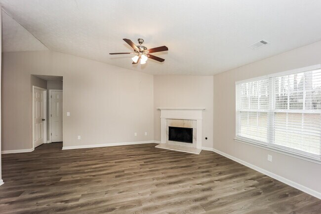 Building Photo - 235 Sandstone Dr