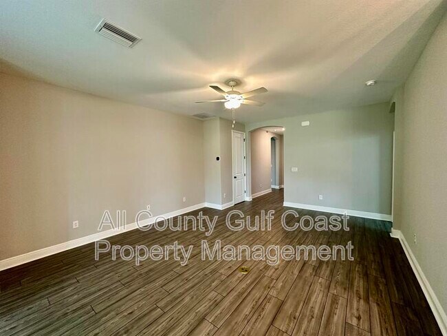 Building Photo - 8131 Tea Olive Ter