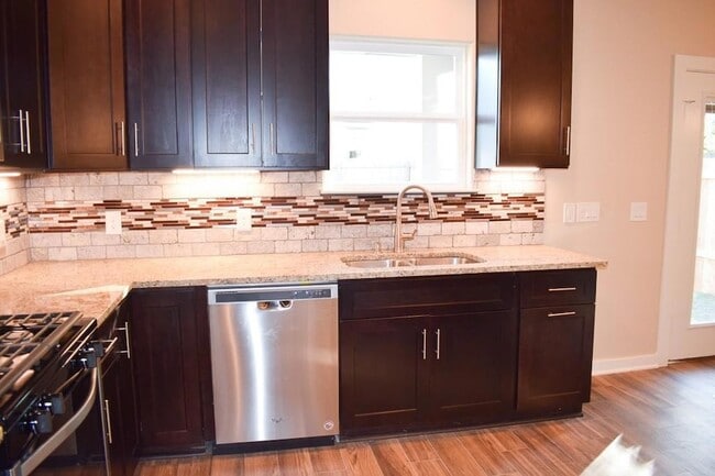 Building Photo - 3303 Elija St