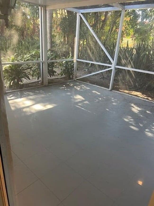 Building Photo - 140 Baldwin Blvd