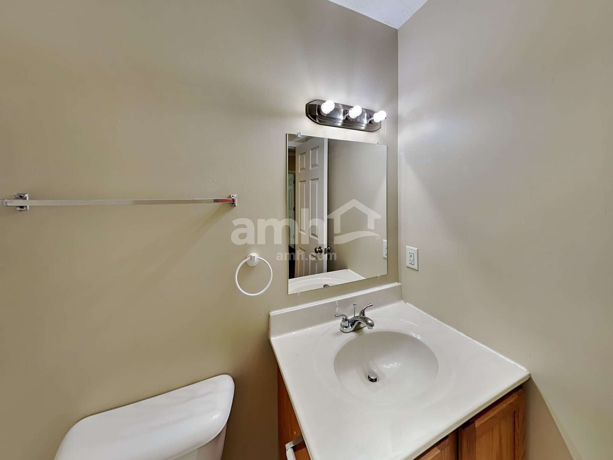 Building Photo - 8588 Greylag Ct