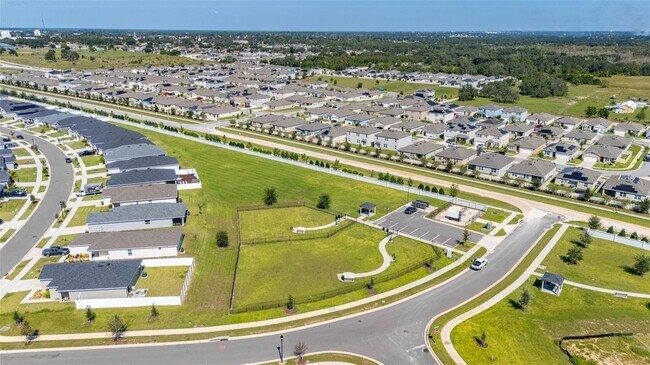 Building Photo - 1750 Daystar Dr