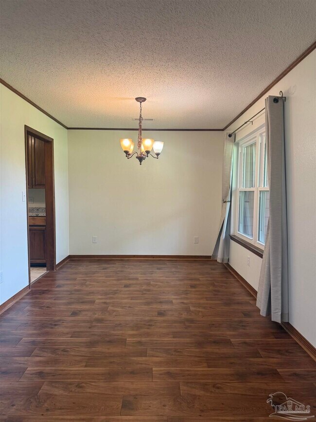 Building Photo - 6200 Jays Way