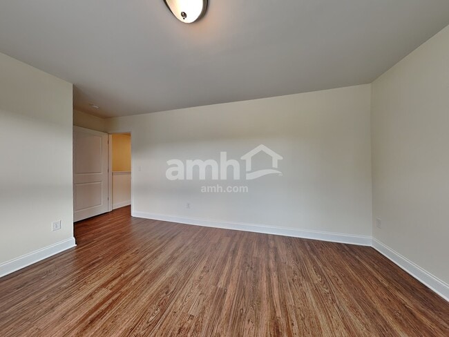 Building Photo - 14121 Singing Creek Ln