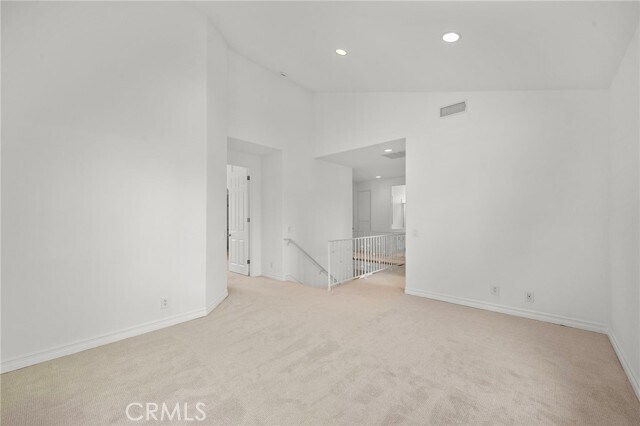 Building Photo - 265 Mesa Dr