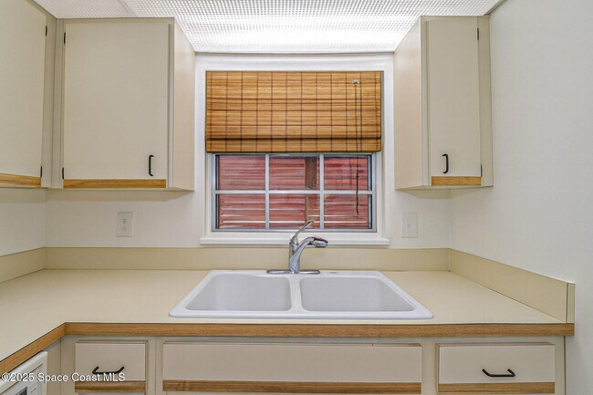 Building Photo - 2103 31st Ave