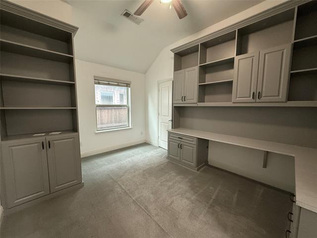 Building Photo - 2104 Hubbard Park Ln