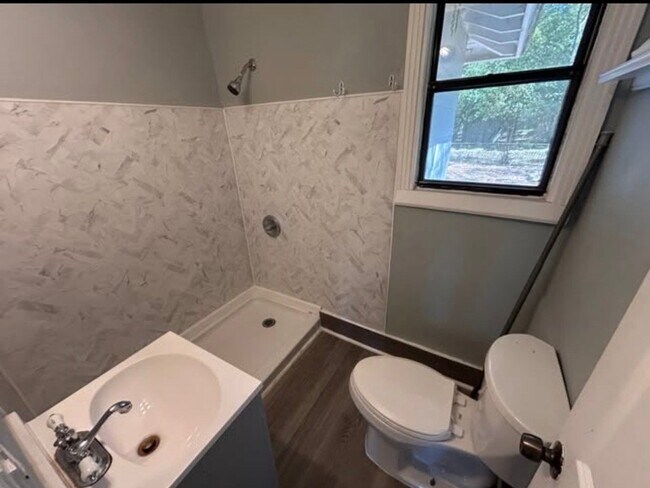 Building Photo - 5565 Minosa Cir E
