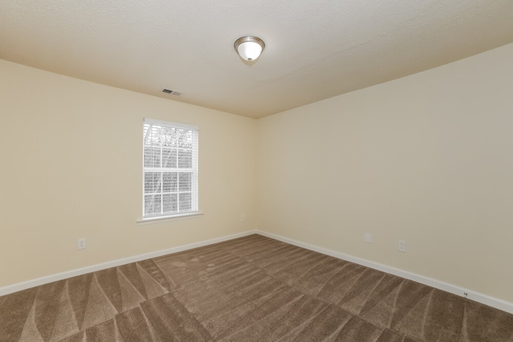 Building Photo - 67 Middlebrook Dr