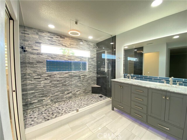 Building Photo - 971 Saltcoats Dr