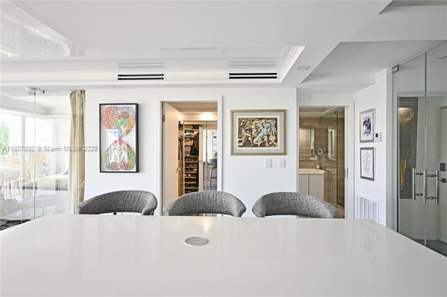 Building Photo - 401 Ocean Dr