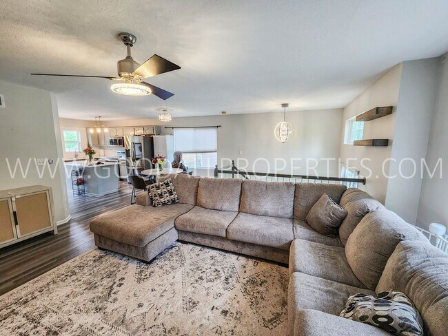 Building Photo - Updated 3 Bedroom Home in Waukee