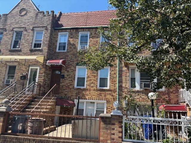 Building Photo - 43-643 E St