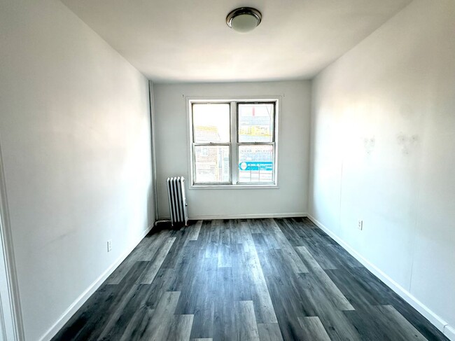 Primary Photo - 4508 8th Ave