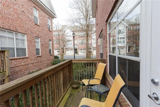 Building Photo - 1155 Glenridge Pl NE