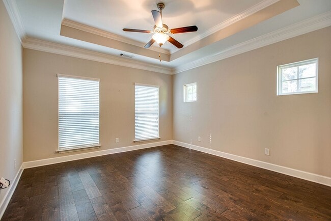 Building Photo - **RARE, WELL-APPOINTED, ONE-LEVEL HOME WIT...