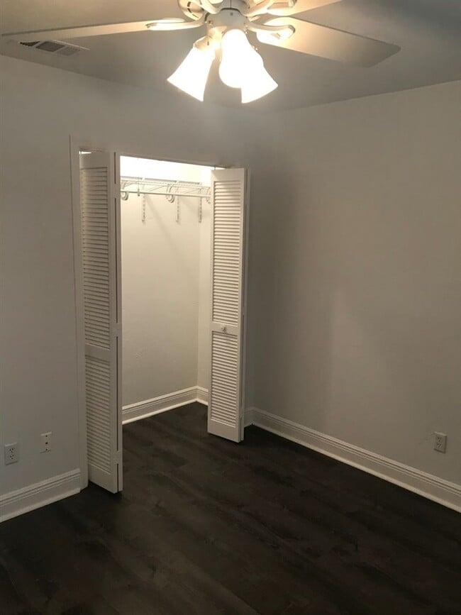 Building Photo - 1500 Pullen Rd