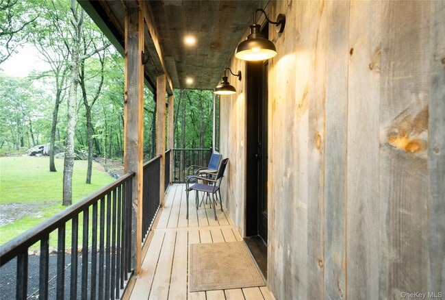 Building Photo - 51 Doe View Ln