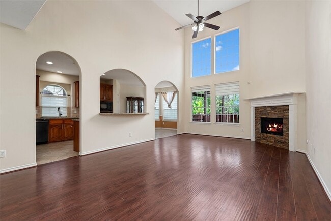 Building Photo - 5719 Indigo Trails Dr