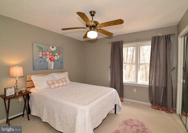 Building Photo - 5134 Shady Oak Ln
