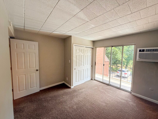 Building Photo - Sycamore Gardens